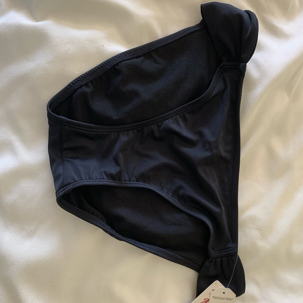 JCPenney NWT black hipster bikini bottom